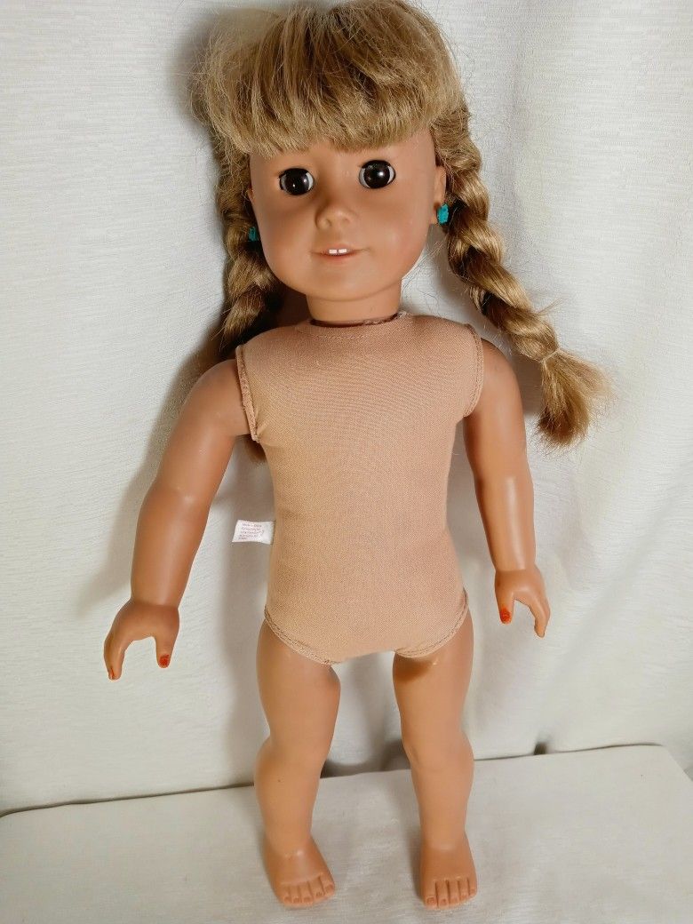 2008 Pleasant Company American Girl Doll Long Blonde Bang Brown Eyes Teeth