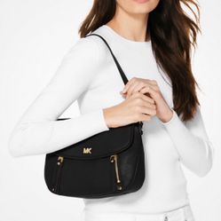 MICHAEL KORS Evie Medium Pebbled Leather Shoulder Bag