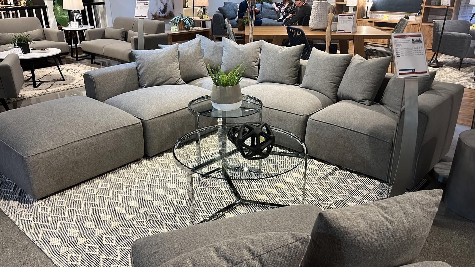 $2499 Free Delivery Up to 20 Miles on Orders Over 20 Miles Jennifer Grey 6-Piece Upholstered Modular Sectional
Coaster$10 Down Payment And Financing A