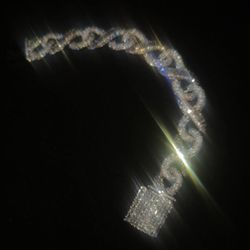 18 k Gold Plated Infinity Link Bracelet 