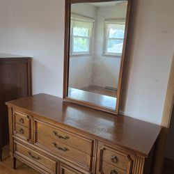 Estate Sale Furniture Full Home. Plus Full Basement. Come See! Message For Appointment 