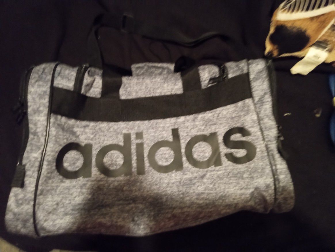 !!!!!!Adidas Duffle Bag !!!!!! 