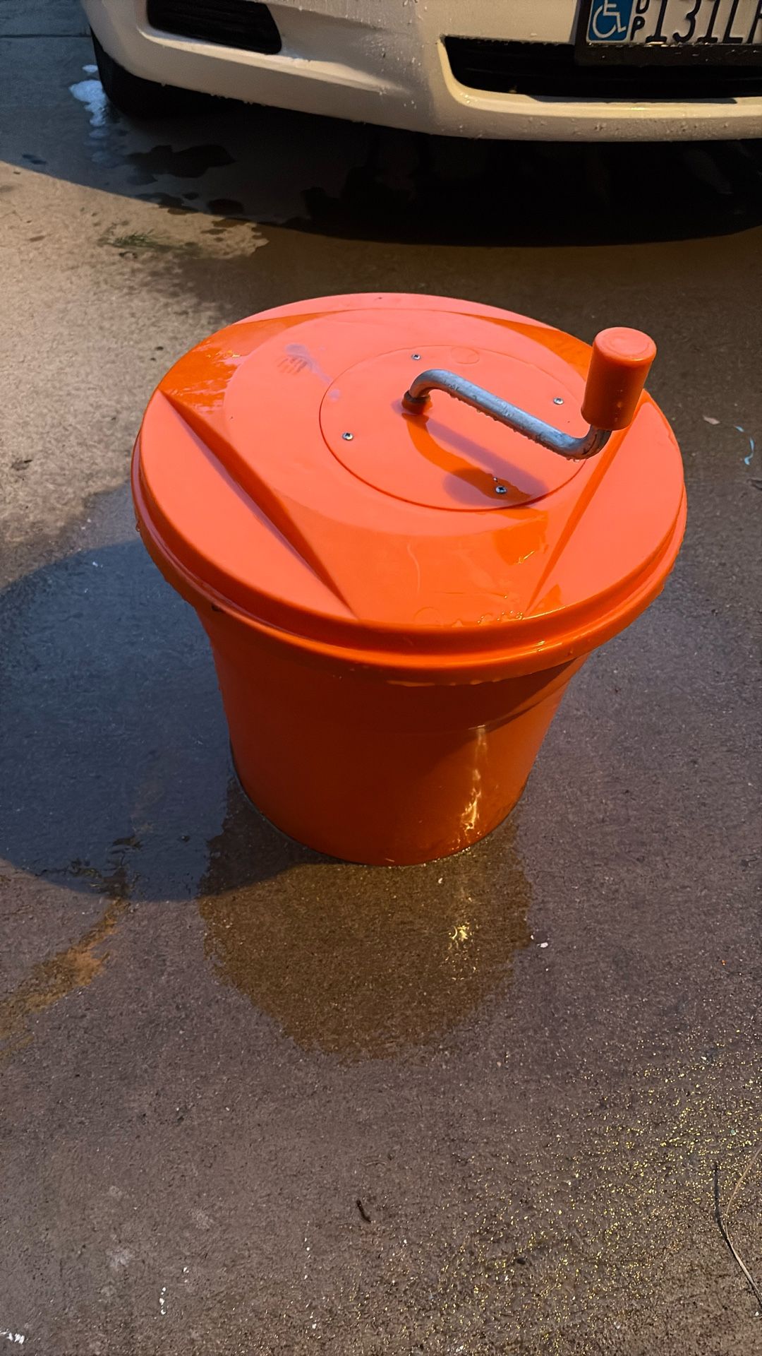 Extra Large Salad Mixer – Like New! 🥗