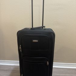 4 Wheeled Travel Bag 26.5x15x8”