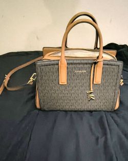 Michael Kors Medium Crossbody
