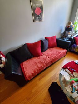 Free Love seat & Sofa