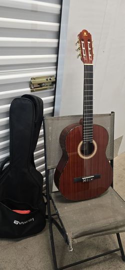 VANGOA CLASSICAL ACOUSTIC GUITAR $120 OBO