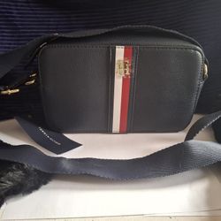 New Tommy Hilfiger Cross Body 