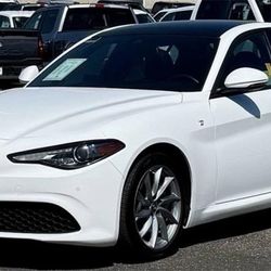 2022 Alfa Romeo Giulia Ti Sedan 