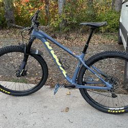 Kona Honzo 2018 AL DL  Medium 