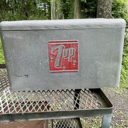 Vintage 7-Up Cooler 