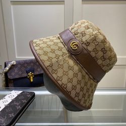 Gucci bucket hats 