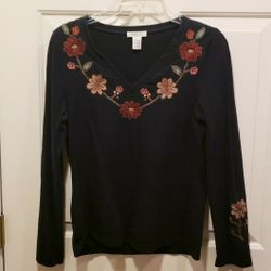 Harold's Black Long-Sleeve V-neck Tee w/ Floral Embroidery Size: M