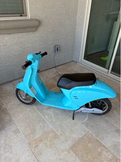 Hyper Scooter Retro Vespa Inspired