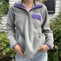 PATAGONIA Light Grey Purple Women’s Re-Tool Snap-T Turtleneck Fleece Pullover