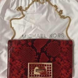 Michael Kors Clutch Bag MAKE ME AN OFFER!