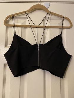 TOBI BLACK STRAPPY CROP TOP