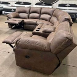 LH 👉$39 Down Payment  For Financing 👉 Ashley Tambo Canyon Brown Manual Leather Oversized Sectional Couch 