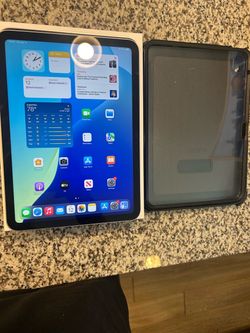 Apple iPad A16 wi-fi 128gb Silver with otter box , charger, box. Like new