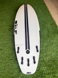 JS blackbox 5’9 short board surfboard
