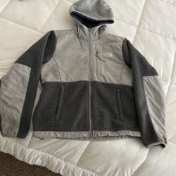 Women’s Northface jacket 