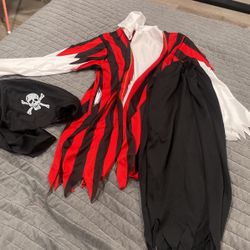 Youth Pirate Size 6-7 