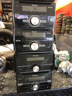 Pioneer double din radios for $80💵