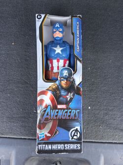 Marvel Avengers – Captain America Titan Hero Series