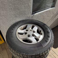 OEM Wheels/tires 2003 Toyota Sequoia 4wd 