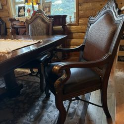 Thomasville Formal Dining Room Set