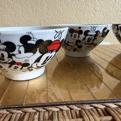 Mickey Mouse, Minnie, mouse, black and white soup salad bowls