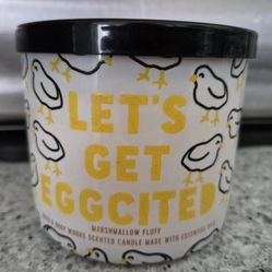 NEW Bath & Body Works Lets Get Eggcited Marshmallow Fluff 14.5oz 3-wick Candle