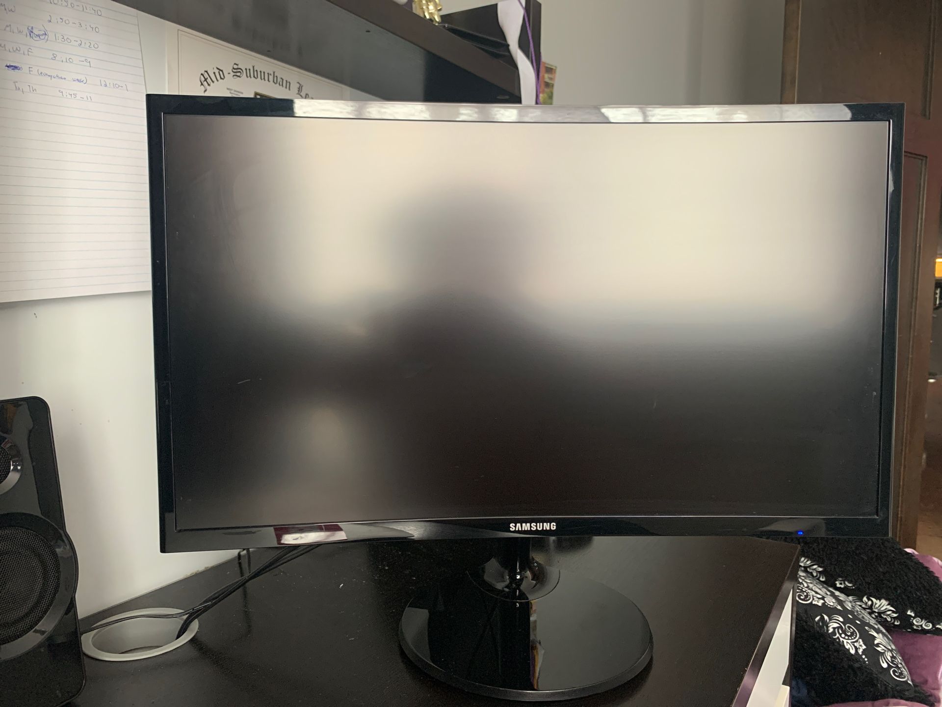 Samsung curved monitor