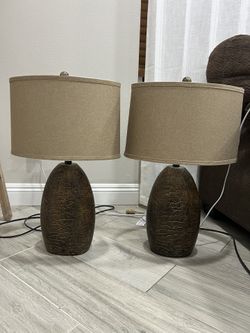 2 Lamps