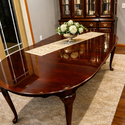 Table and matching hutch