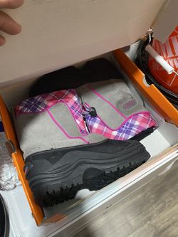 Snow Boots