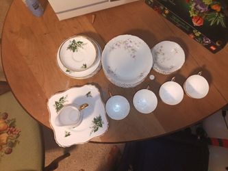 Plated bowls cups gravy dish