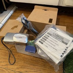 Vintage 2004 Olympus Camedia D-580 Zoom Digital Camera 4MP