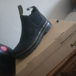 Dr. Martens Woman 