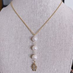 STAINLESS STEEL PEARLS GIRL PENDANT NECKLACE 