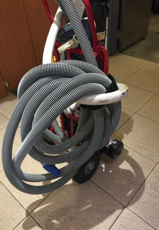 Tomcat TopGun Pro Portable Pool Vacuum Cleaner 1 1/2 hp Used In working