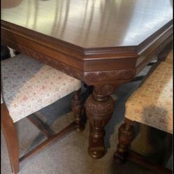 Gorgeous mahogany dining table kitchen table 6 chairs