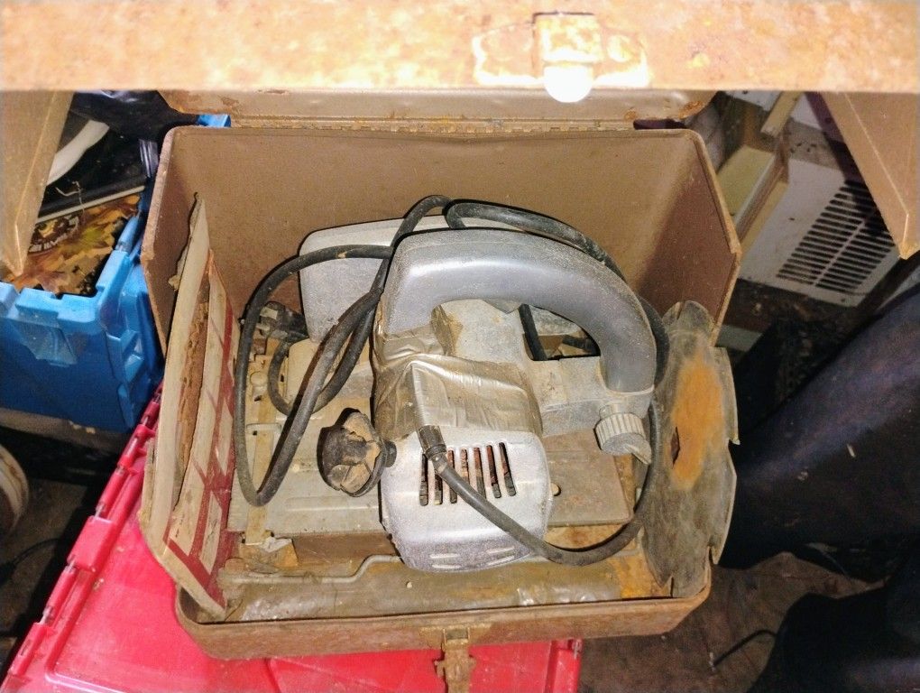 Old Craftsman Saw
