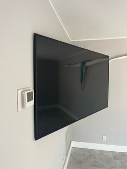 Large Flat Samsung 65 inchWall Mounted