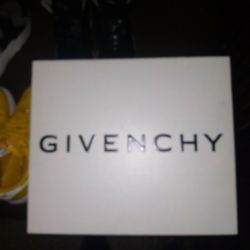 Givenchy White and Black  Low Spectre Mens Size 11 