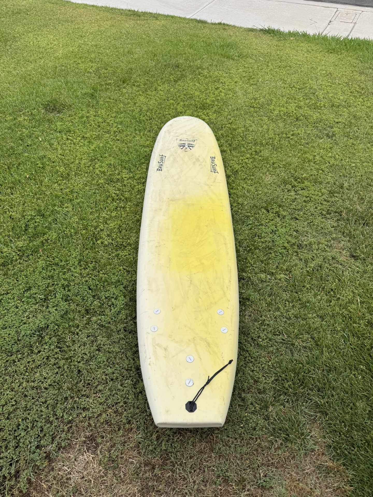 Bru Surf Soft Top 8’ Foot Surfboard With New Leash