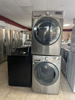L.G. WASHER AND GAS DRYER WORKS GREAT