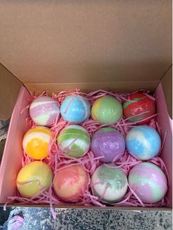 12 XXL Bubbly Organic Bath Bombs Gift Set for Women Men and Kids Long Lasting Floaters Relaxing Aromatherapy Rich in Pure Essential Oils Healing Prope