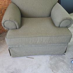 Couch Green Good Condition No Pets No Smoke