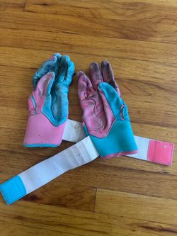 BRUCE BOLT batting gloves